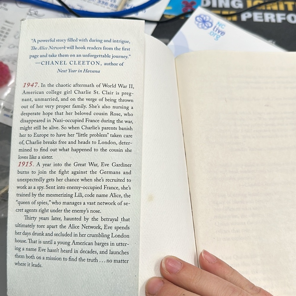 The Alice Network book - Picture 5 of 5